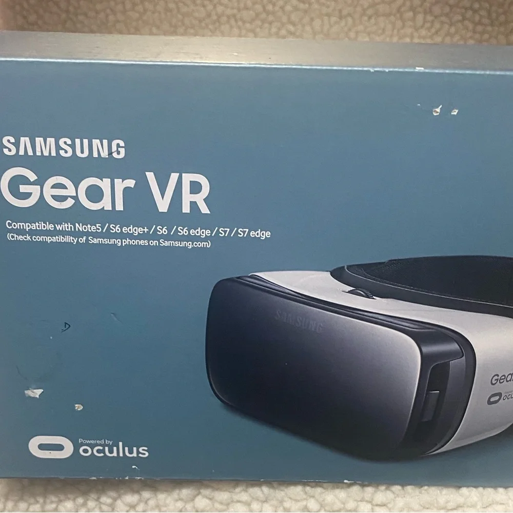 BNWT Samsung VR